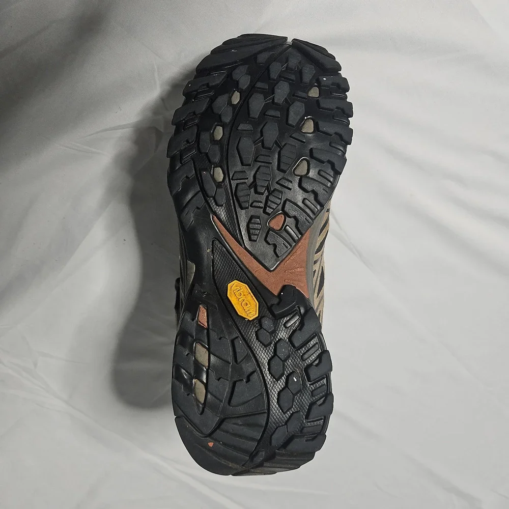 The North Face Storm III Men's Hiking Shoes HydroSeal Waterproof Vibram Tan Sz 9